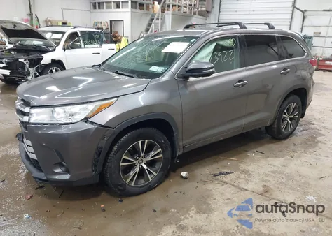 2017 Toyota Highlander Le z USA, uszkodzony, nr VIN 5TDBZRFH1HS430502